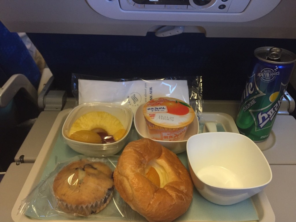 大韓航空ハワイ行き搭乗記～機内食や飛行時間の暇つぶしを紹介～02